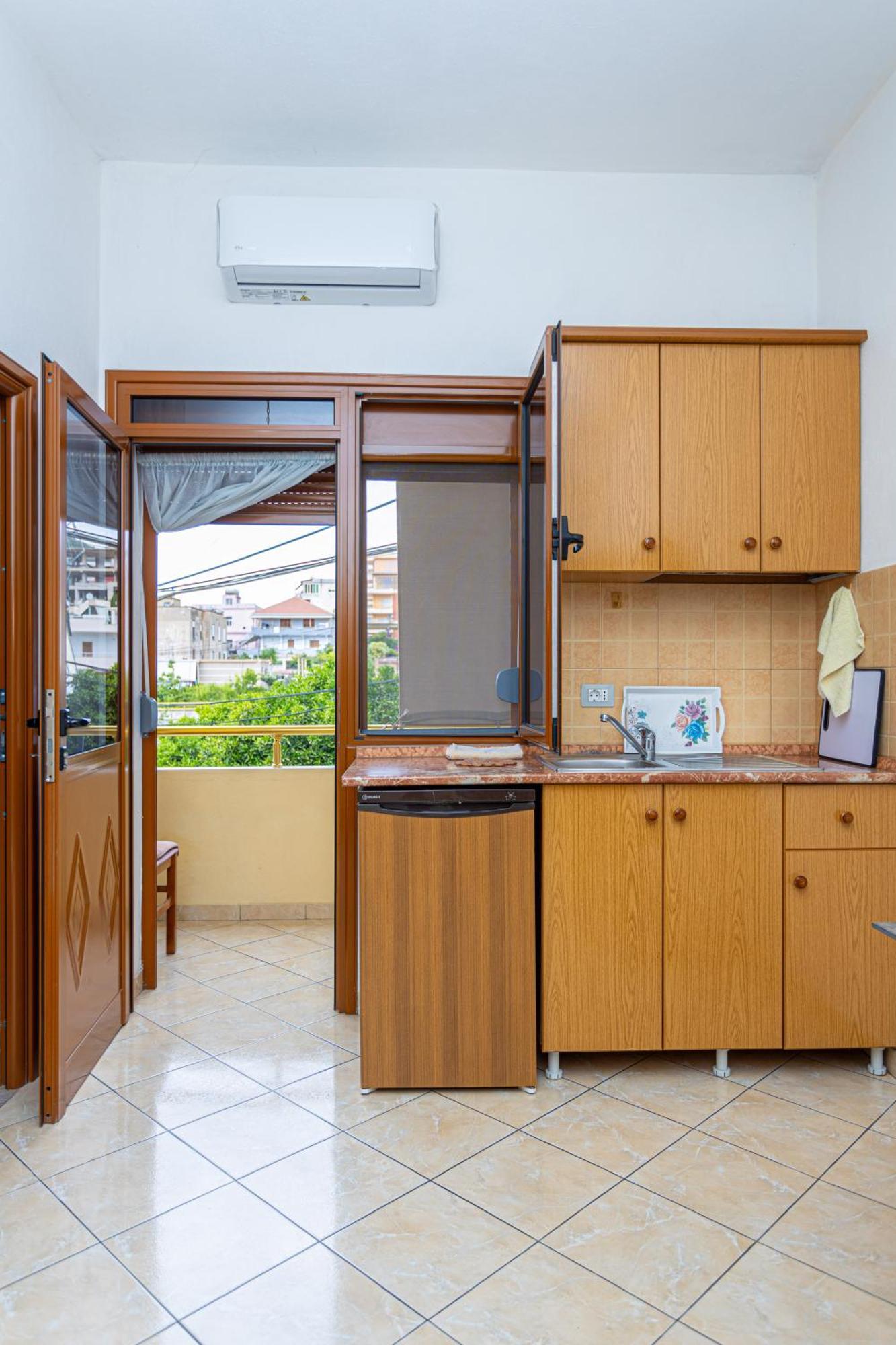 Hotel Olti Vlore Ngoại thất bức ảnh