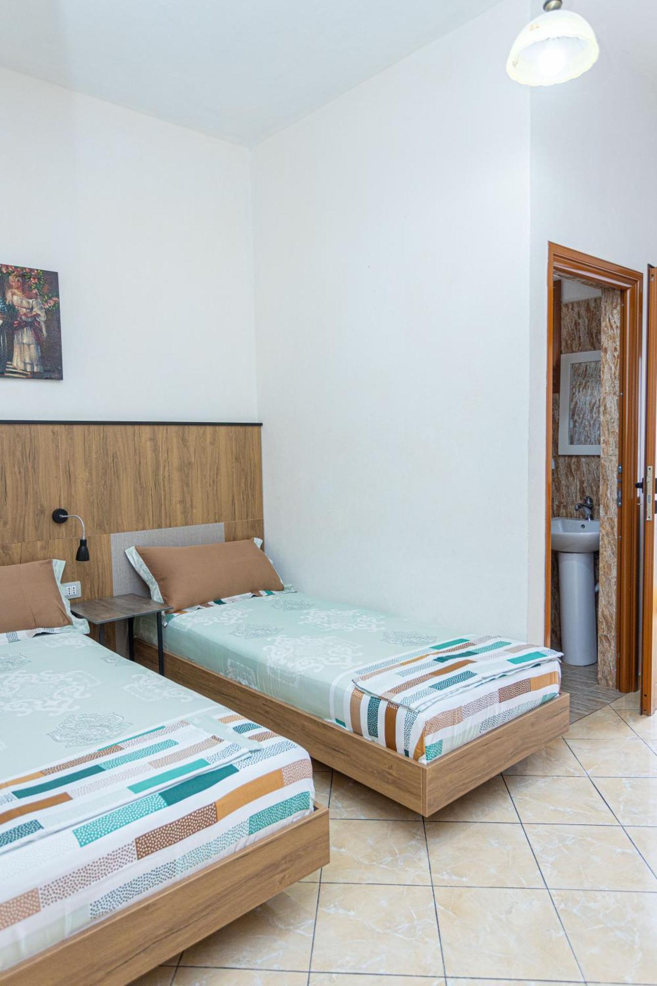 Hotel Olti Vlore Ngoại thất bức ảnh