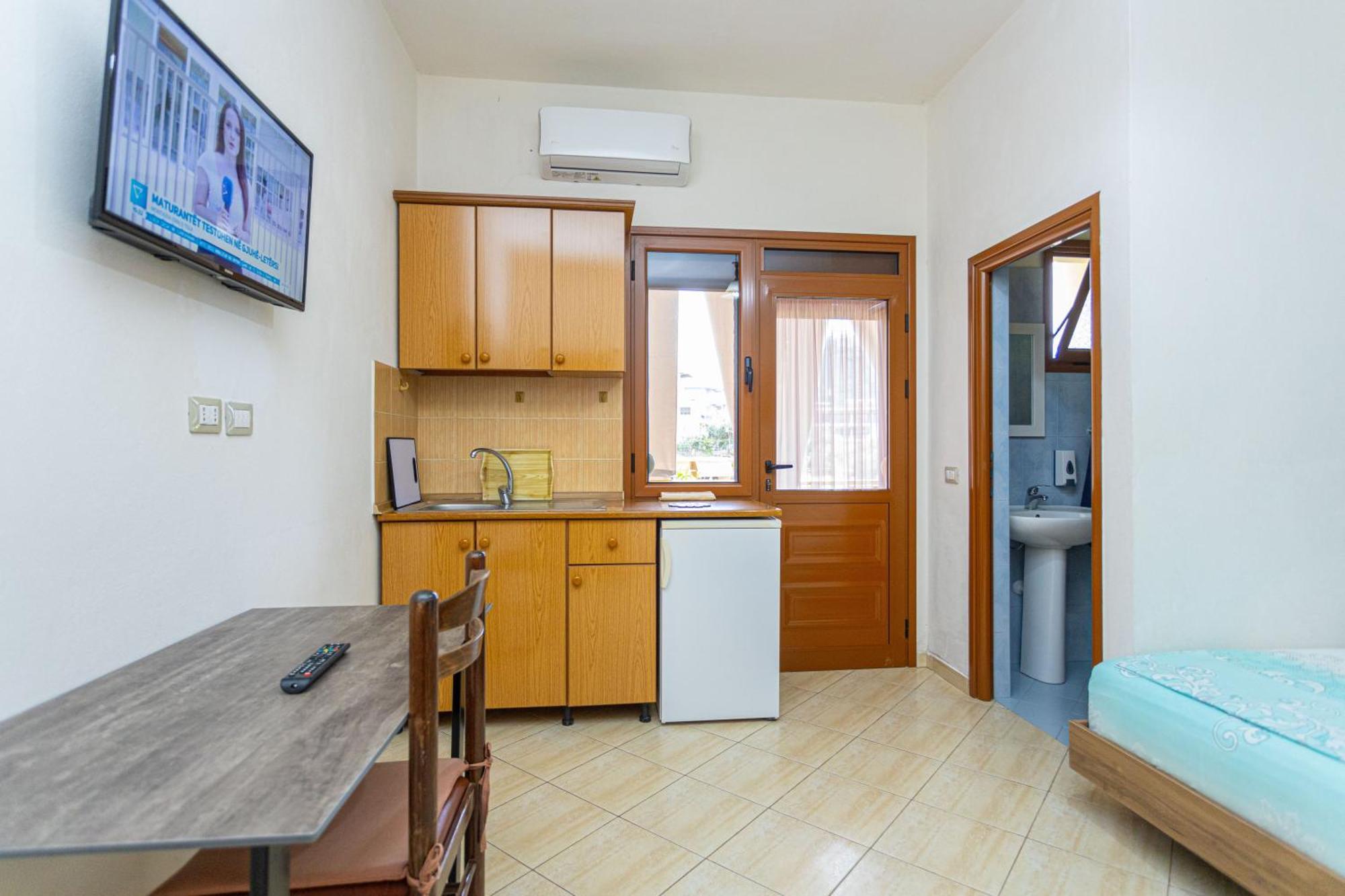 Hotel Olti Vlore Ngoại thất bức ảnh